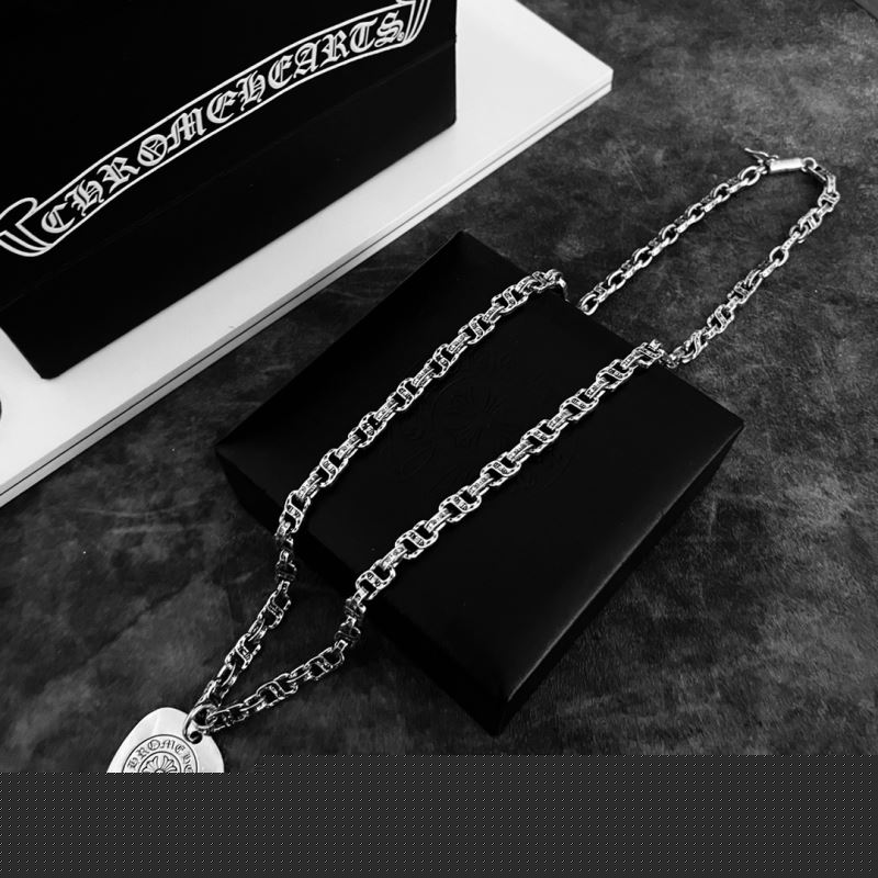 Ch**me He**ts necklaces